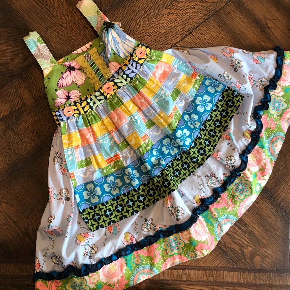Girls elephant lap dress